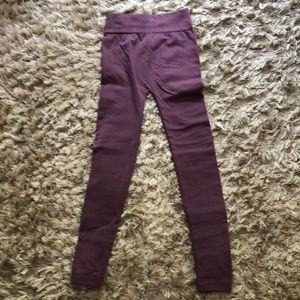 Zenana Outfitters maroon thermal leggings